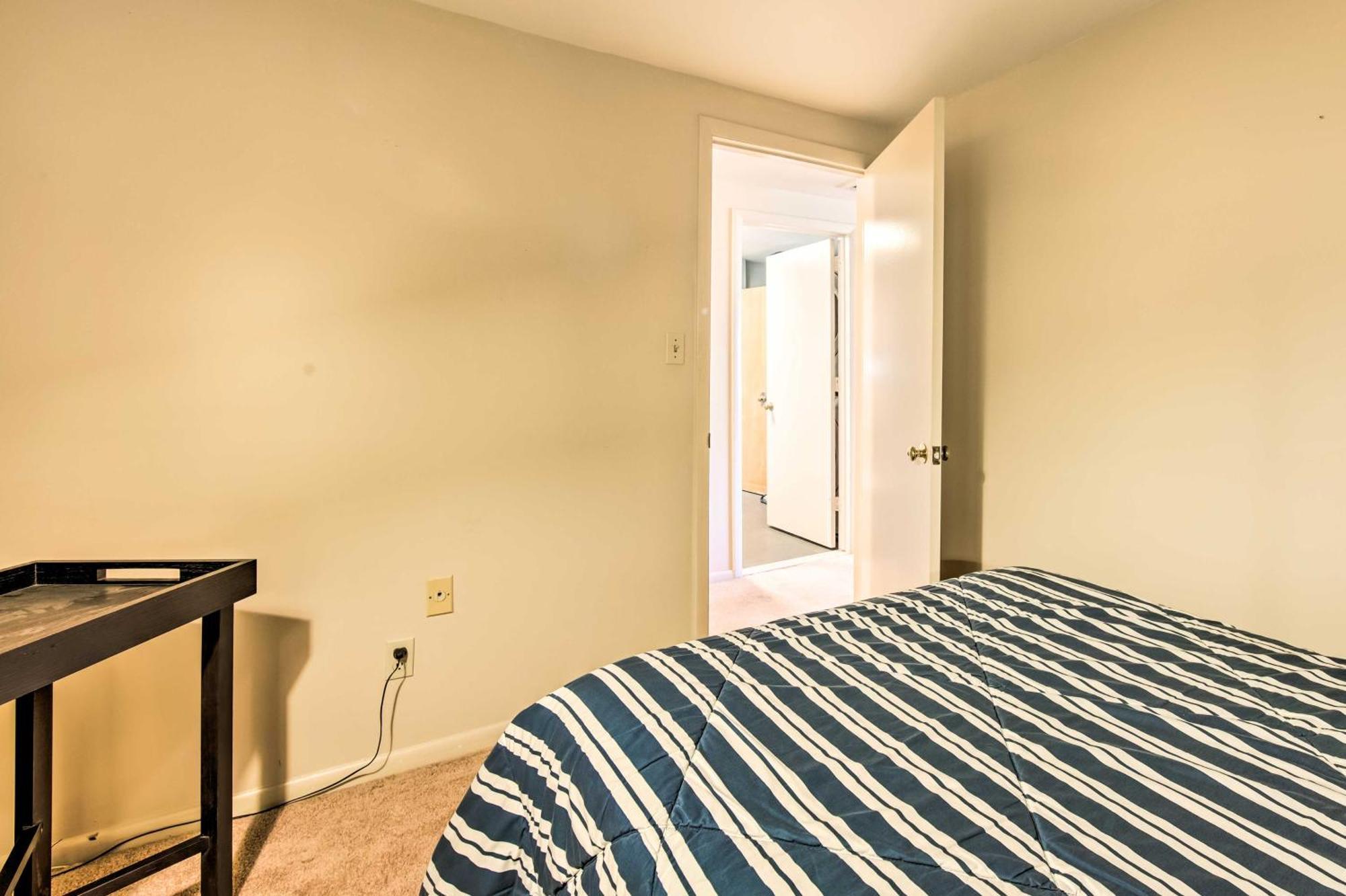 Runningwater Apartment In Lancaster With Deck Экстерьер фото